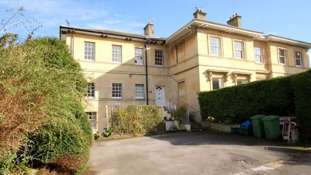 3 Little Pembury Lansdown Crescent, CHELTENHAM GL502JX - Photo 5