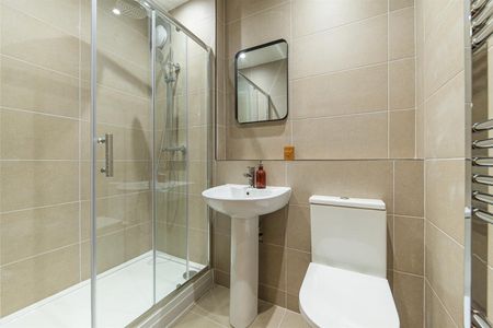 Monday Crescent, City Centre, Newcastle Upon Tyne - Photo 3