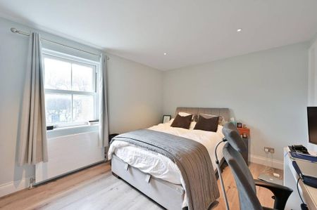 3 bedroom flat to rent - Photo 3