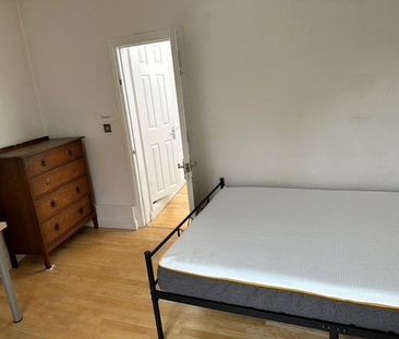 Student Properties to Let - Photo 4