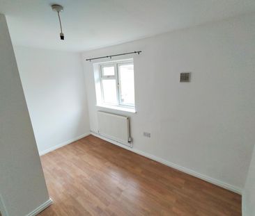 Drakes Drive, Stevenage - Photo 1