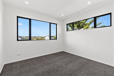 🏡 Brand New Rental in Mahia Road – Available Now! - Photo 3