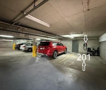 Condo 1275pi² à Ste-Julie : électroménagers, meubles, Borne de rech... - Photo 2