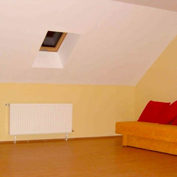 Casa de inchiriat in zona Nord-Irish Park, Ploiesti, judetul Prahova - Fotografie 1