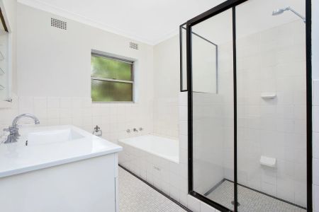 8/17-19 Guilfoyle Avenue, Double Bay NSW 2028 - Apartment For Rent | Domain - Photo 5