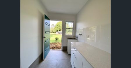 3 bedroom duplex - 780 p/w - Photo 5