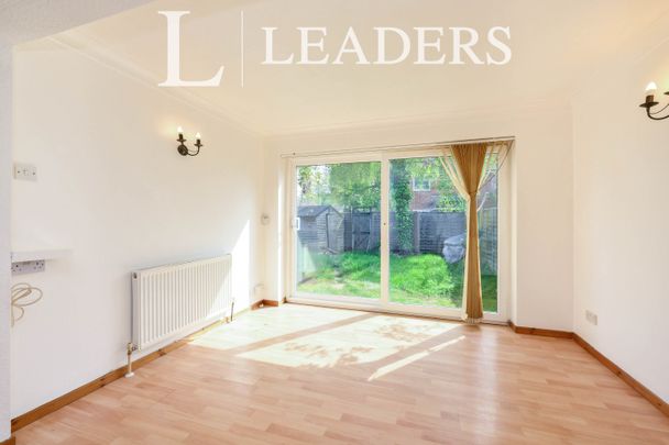 4 bedroom house to rent Magnaville Road, Bishop's Stortford, CM23 - Photo 1