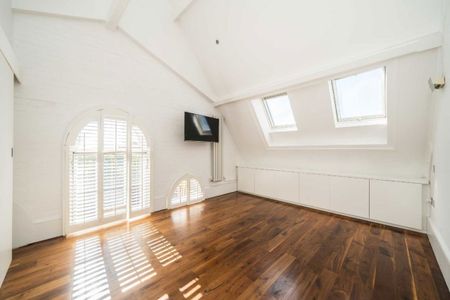 Battersea Park Road, SW11, London - Photo 5