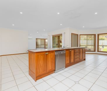14 Douglas Close, Largs NSW 2320 - House For Rent | Domain - Photo 6