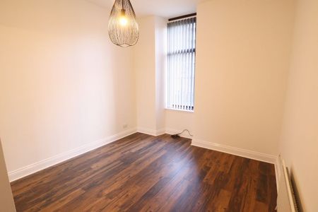 2 Bed, Ground Floor Flat - Photo 5