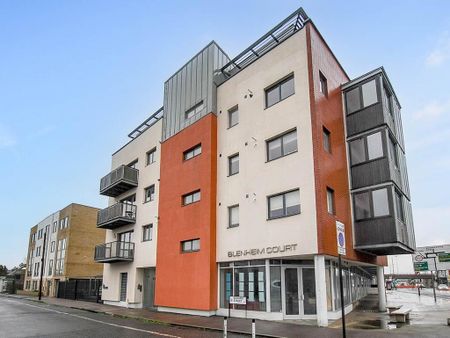 2 bedroom flat to rent - Photo 3