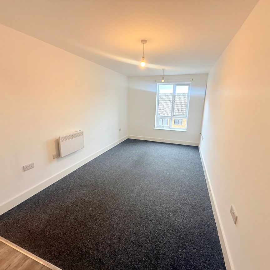 Newton Road, Yeovil, Somerset - Photo 1