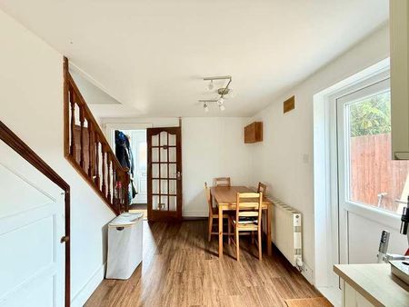 Calshot Close, Calshot, Southampton, SO45 - Photo 4