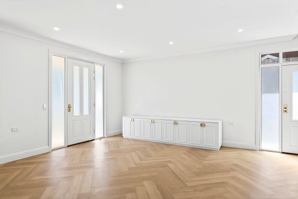 Modern Townhouse Living in Central Katoomba - Photo 1