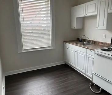 For Lease - 703 Cooper Street Unit# 1, Ottawa Centre, Ontario - Photo 2