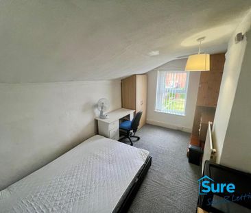 4 bedroom terraced house to rent - Photo 2