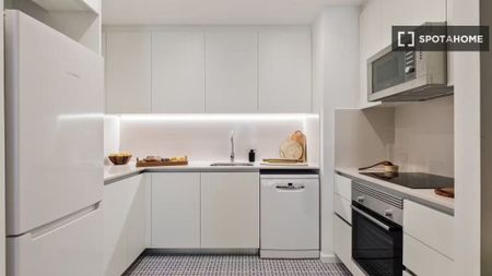 3 room luxury Apartment for rent in Barcelona, Catalonia - Photo 5