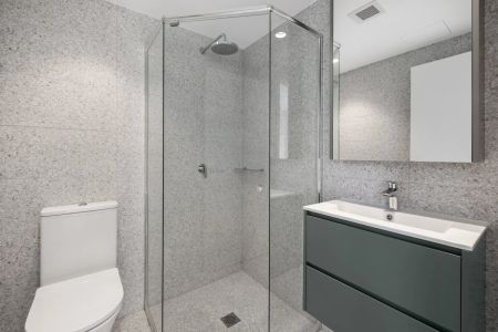 Near new luxury studios just 700m from Ashfield Station | IVY Ashfield - Photo 4