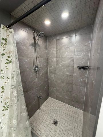 For Lease - 9 Fieldway Drive, Hamilton, Ontario - Photo 4