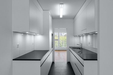 Charmante Wohnung mit Rheinsicht an bevorzugter Wohnlage - Photo 2