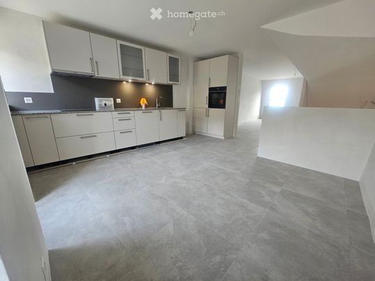 Maison contigüe entièrement rénovée Bougy-Villars - Photo 1