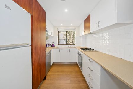 SPACIOUS 2 BEDROOM APARTMENT! - Photo 5