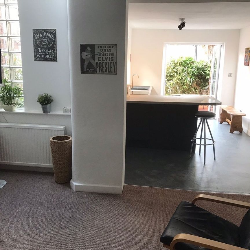 4 Bed Terraced House, Ashfield Road, M13 - Photo 1