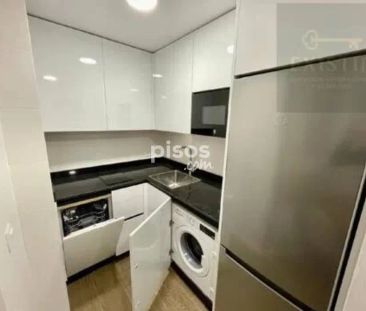 Piso en alquiler en Centro - Photo 1