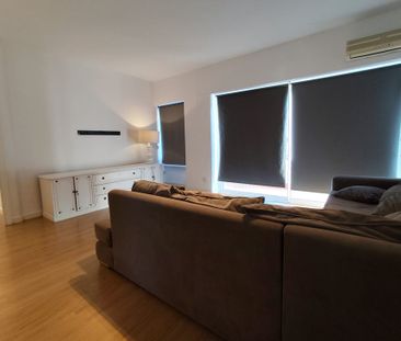 Sevilla, Andalusia 41018 - Photo 3