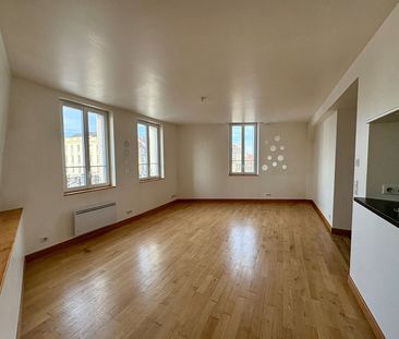 Appartement à louer - REIMS - - Photo 1