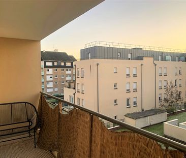Location Appartement 2 pièces 47m² ROUEN 76100 - Photo 2