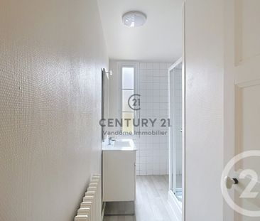 Location Appartement 2 pièces 50m² CREPY EN VALOIS 60800 - Photo 1