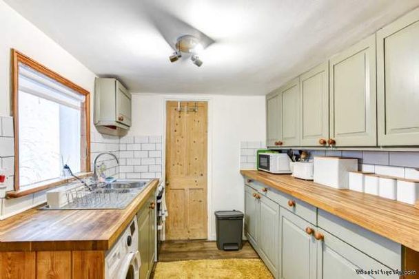 3 bedroom property to rent in Hove - Photo 1