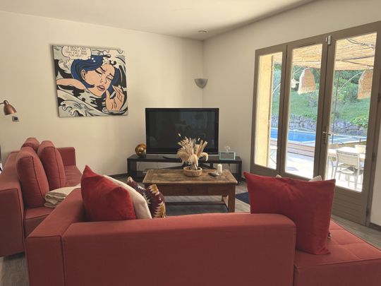 Location Maison 4 pièces 177m² CASSIS 13260 - Photo 1