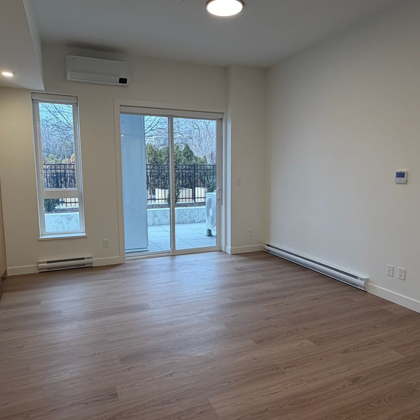 Capri – Ground floor, corner 3 bed, 2 bath Townhouse - Photo 1