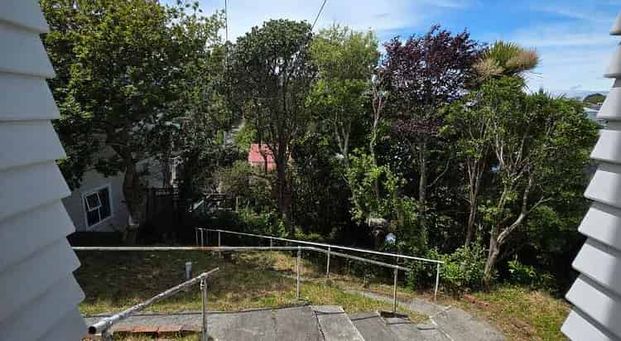 Affordable, Convenient & Roomy: Great for Students - Photo 1