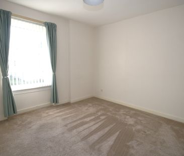 Torbreck Street, Bright 2 Bed Unfurnished Apartment, Craigton – Ava... - Photo 2