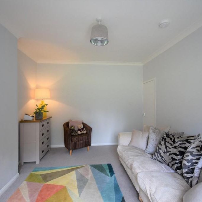 3 bedroom detached bungalow to rent - Photo 1