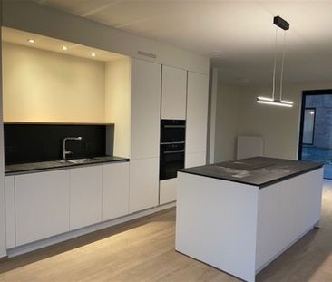 Prachtige nieuwbouwwoning met 3 slaapkamers, tuin en autostaanplaat... - Foto 4