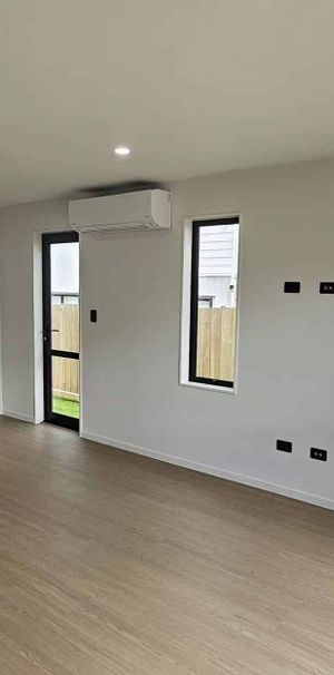 Pakuranga Heights, 2 bedrooms - Photo 1