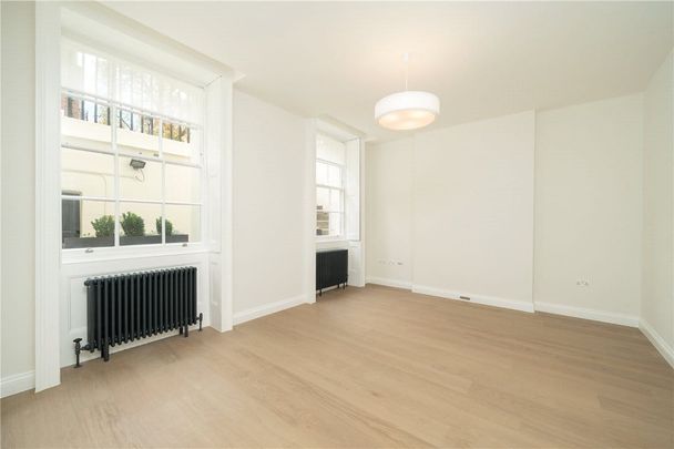 Spacious one bedroom apartment in a desirable location close to Montagu Square. - Photo 1