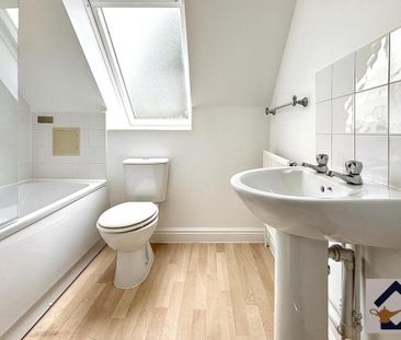 3 bedroom semi-detached house to rent - Photo 5