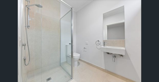 Wheelchair Friendly Family Home - Photo 1