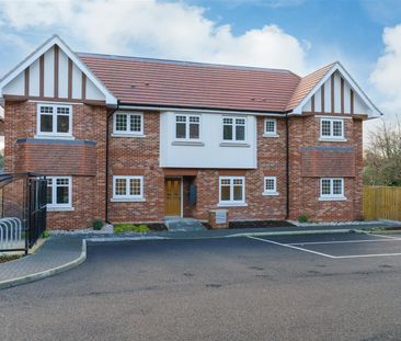 Templeside Gardens, High Wycombe - Photo 2