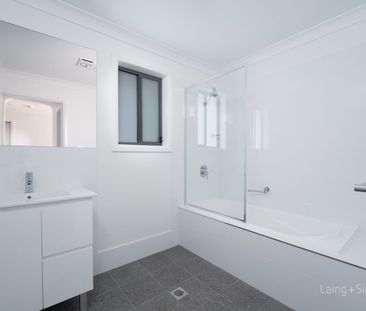 2/12 Frizell Crescent, Armidale, NSW 2350 - Photo 1