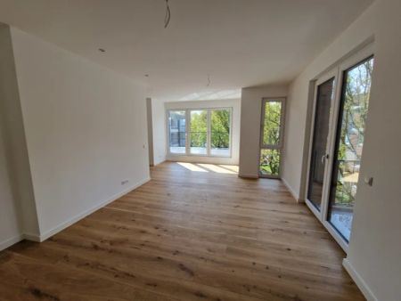 Hochwertige 4-Zimmer-Endetagenwohnung über 2 Ebenen mit Sonnenterrassen - Neubau/Erstbezug! - Photo 3