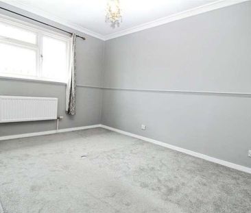 Portnoi Close, Romford, RM1 - Photo 4