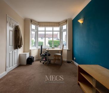 4 bedroom semi-detached house to rent - Photo 3
