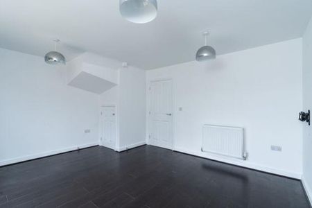 2 bedroom semi-detached house to rent - Photo 4