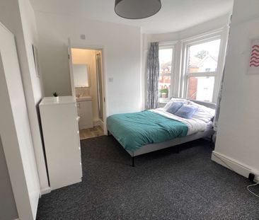 Lovely professional house share in Southampton Centre Room 1 - Photo 4